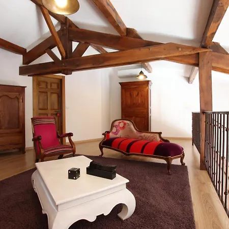 Tatil Evi Martirenia